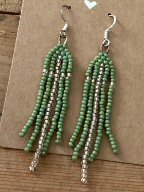 {In green pastures} Handmade Beaded Earrings